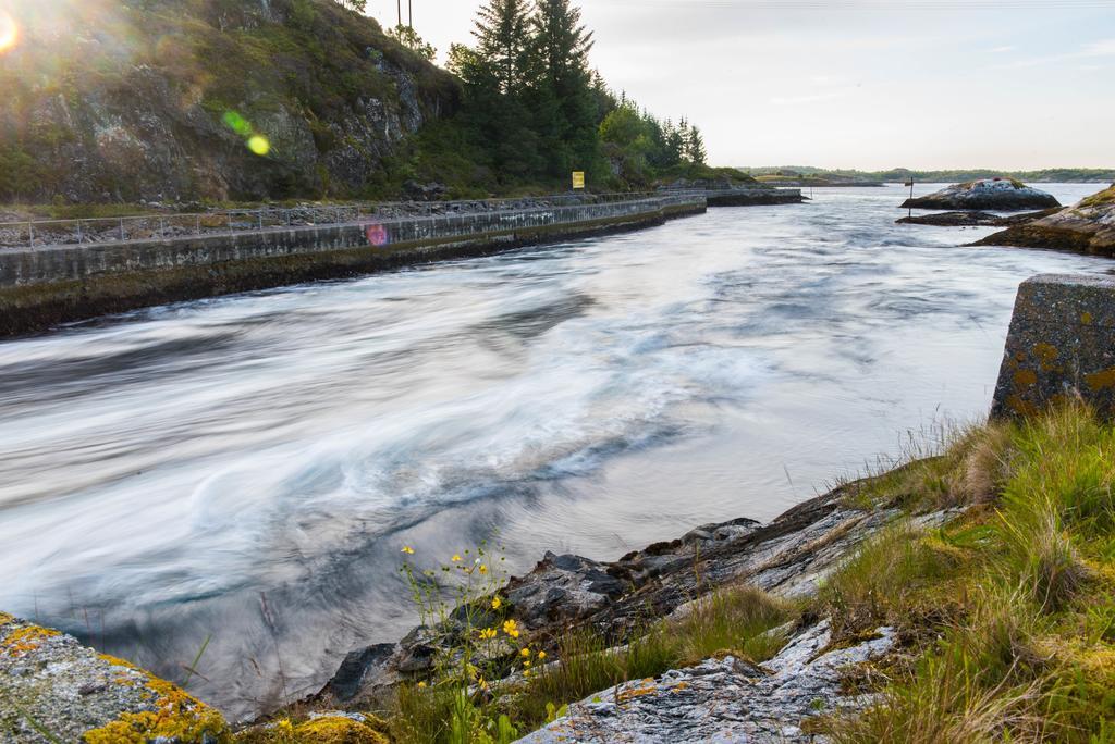 Dolmsundet Hotell Hitra Melandsjøen Buitenkant foto