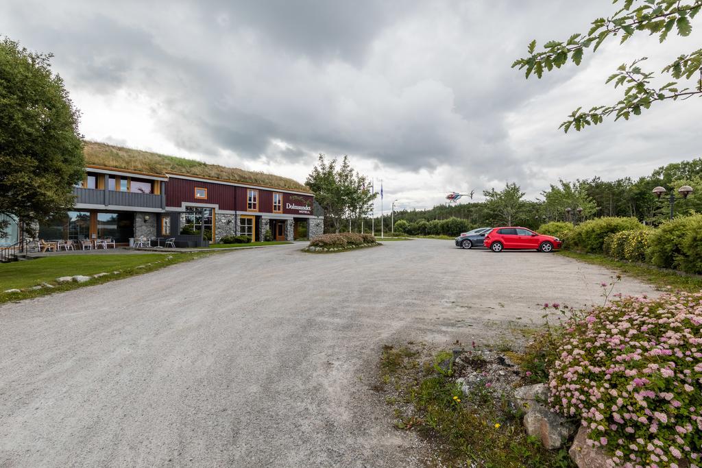 Dolmsundet Hotell Hitra Melandsjøen Buitenkant foto